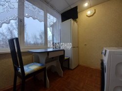 1-комнатная квартира (32м2) в аренду по адресу Софьи Ковалевской ул., 8— фото 3 из 9