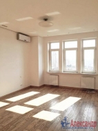 2-комнатная квартира (78м2) в аренду по адресу Ипподромный пер., 1— фото 3 из 7
