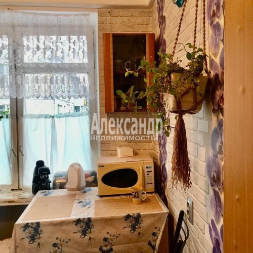 Комната в 3-комнатной квартире (18м2) в аренду по адресу Юрия Гагарина просп., 16— фото 1 из 9