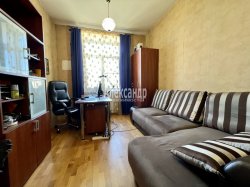 3-комнатная квартира (110м2) на продажу по адресу Краснопутиловская ул., 21— фото 4 из 15
