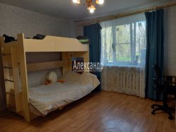 2-комнатная квартира (51м2) на продажу по адресу Петергоф г., Путешественника Козлова ул., 11— фото 5 из 18