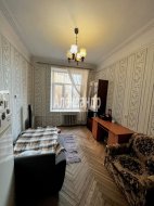 Комната в 5-комнатной квартире (171м2) на продажу по адресу Приморский просп., 14— фото 2 из 10