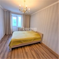 3-комнатная квартира (82м2) на продажу по адресу Учительская ул., 18— фото 15 из 24