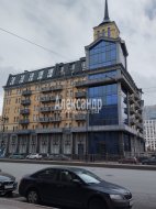 2-комнатная квартира (84м2) на продажу по адресу Московский просп., 82— фото 2 из 35