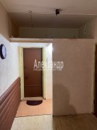 3-комнатная квартира (90м2) на продажу по адресу Коломяжский просп., 26— фото 9 из 13