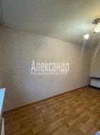 2-комнатная квартира (44м2) на продажу по адресу Ярослава Гашека ул., 4— фото 4 из 10