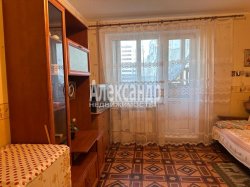 1-комнатная квартира (36м2) на продажу по адресу Стародеревенская ул., 23— фото 3 из 15