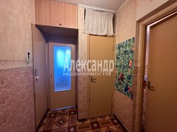 1-комнатная квартира (36м2) на продажу по адресу Стародеревенская ул., 23— фото 7 из 15