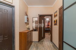 2-комнатная квартира (60м2) на продажу по адресу Русановская ул., 17— фото 12 из 31