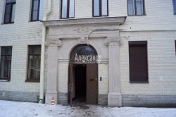 Комната в 10-комнатной квартире (325м2) на продажу по адресу Таврическая ул., 45— фото 18 из 31