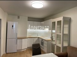 3-комнатная квартира (79м2) на продажу по адресу Вадима Шефнера ул., 10— фото 2 из 22