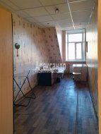 2 комнаты в 9-комнатной квартире (228м2) на продажу по адресу Кронверкская ул., 29/37— фото 7 из 30