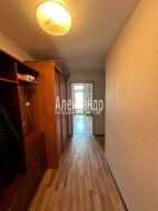 4-комнатная квартира (71м2) на продажу по адресу 2-я Комсомольская ул., 40— фото 12 из 28