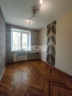 2-комнатная квартира (42м2) на продажу по адресу Крюкова ул., 19— фото 4 из 17