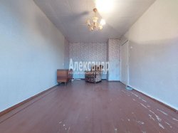 1-комнатная квартира (30м2) на продажу по адресу Глажево пос., 4— фото 2 из 10