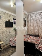 3-комнатная квартира (58м2) на продажу по адресу Коммунаров (Горелово) ул., 116— фото 2 из 32