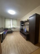Комната в 36-комнатной квартире (765м2) на продажу по адресу Сестрорецк г., Борисова ул., 9— фото 7 из 12