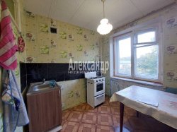 1-комнатная квартира (30м2) на продажу по адресу Глажево пос., 4— фото 3 из 10