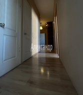 2-комнатная квартира (68м2) на продажу по адресу Стойкости ул., 26— фото 4 из 15