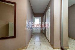 3-комнатная квартира (74м2) на продажу по адресу Маршала Захарова ул., 39— фото 5 из 16