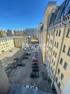 2-комнатная квартира (84м2) на продажу по адресу Московский просп., 82— фото 31 из 35