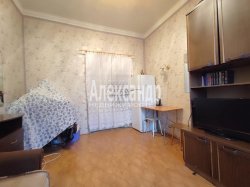 4-комнатная квартира (99м2) на продажу по адресу Среднеохтинский просп., 23— фото 9 из 20