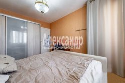 3-комнатная квартира (74м2) на продажу по адресу Маршала Захарова ул., 39— фото 7 из 16