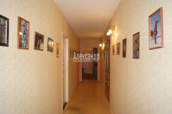 3-комнатная квартира (109м2) на продажу по адресу Дегтярный пер., 6— фото 8 из 64