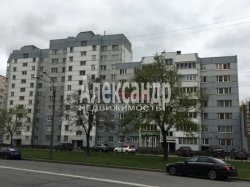 3-комнатная квартира (74м2) на продажу по адресу Маршала Захарова ул., 39— фото 4 из 16