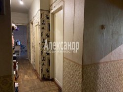 3-комнатная квартира (76м2) на продажу по адресу Невский пр., 166— фото 18 из 25