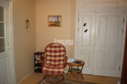 3-комнатная квартира (109м2) на продажу по адресу Дегтярный пер., 6— фото 10 из 64