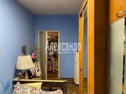 3-комнатная квартира (76м2) на продажу по адресу Невский пр., 166— фото 11 из 25