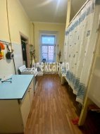 Комната в 4-комнатной квартире (119м2) на продажу по адресу Каховского пер., 10— фото 7 из 13