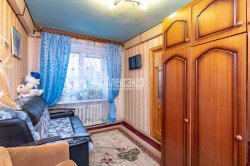 2-комнатная квартира (45м2) на продажу по адресу Новоизмайловский просп., 32— фото 5 из 16