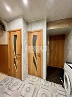 3-комнатная квартира (58м2) на продажу по адресу Коммунаров (Горелово) ул., 116— фото 23 из 32