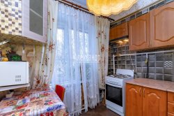 2-комнатная квартира (45м2) на продажу по адресу Новоизмайловский просп., 32— фото 6 из 16