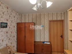 3-комнатная квартира (60м2) на продажу по адресу Ломоносов г., Победы ул., 36— фото 9 из 20