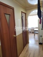 2-комнатная квартира (52м2) на продажу по адресу Приозерск г., Гастелло ул., 2— фото 4 из 13