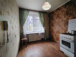 1-комнатная квартира (32м2) на продажу по адресу Пражская ул., 17— фото 6 из 16
