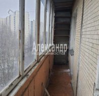 2-комнатная квартира (52м2) на продажу по адресу Композиторов ул., 11— фото 14 из 18