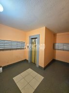 2-комнатная квартира (55м2) на продажу по адресу Мурино г., Оборонная ул., 26— фото 18 из 22