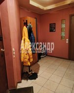 2-комнатная квартира (62м2) на продажу по адресу Октябрьская наб., 122— фото 4 из 11