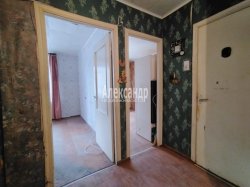 1-комнатная квартира (32м2) на продажу по адресу Пражская ул., 17— фото 4 из 16