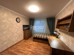 3-комнатная квартира (72м2) на продажу по адресу Приозерск г., Гоголя ул., 38— фото 7 из 38