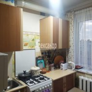 2-комнатная квартира (43м2) на продажу по адресу Ломоносов г., Скуридина ул., 6— фото 2 из 15