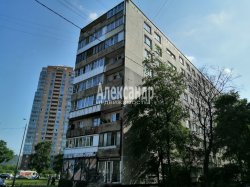 4-комнатная квартира (64м2) на продажу по адресу Белы Куна ул., 2— фото 3 из 20