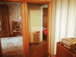 2-комнатная квартира (50м2) на продажу по адресу Искровский просп., 4— фото 9 из 19