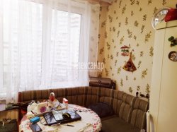 2-комнатная квартира (50м2) на продажу по адресу Искровский просп., 4— фото 10 из 19