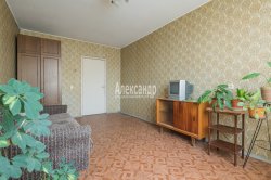 4-комнатная квартира (76м2) на продажу по адресу Софийская ул., 29— фото 3 из 43
