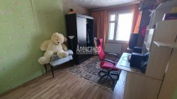 3-комнатная квартира (69м2) на продажу по адресу Приладожский пгт., 21Б— фото 7 из 17
